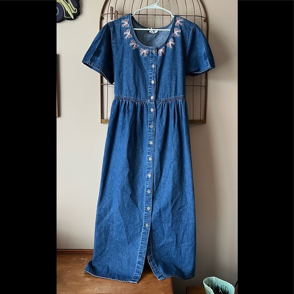 Vintage Sophia Rose Denim Dress with Embroidered Pink Bows - Picture 1 of 12